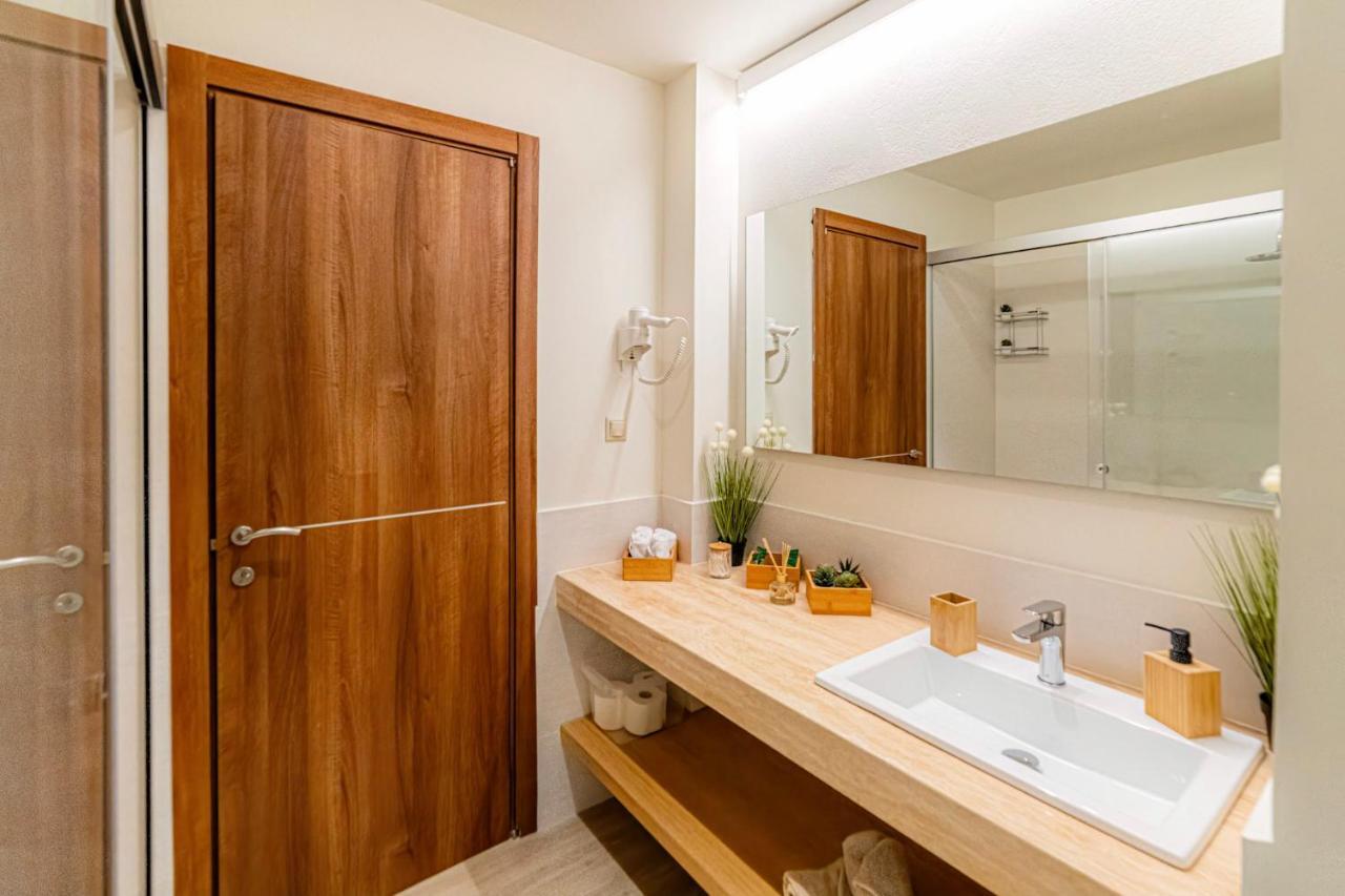 Luxury Town Center Suite, Β1 イラクリオン エクステリア 写真